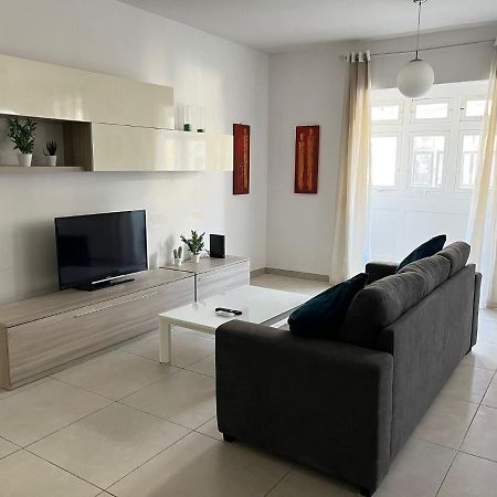 Superb 3Br Apt Close To Seafront Gzira Exteriör bild