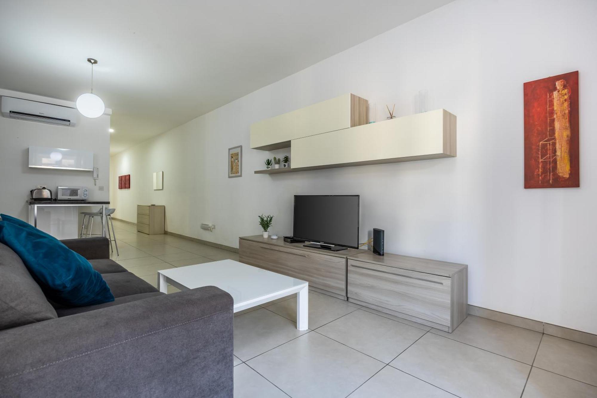 Superb 3Br Apt Close To Seafront Gzira Rum bild
