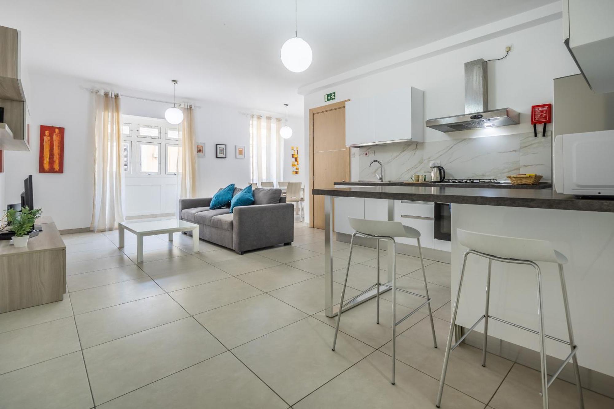 Superb 3Br Apt Close To Seafront Gzira Rum bild